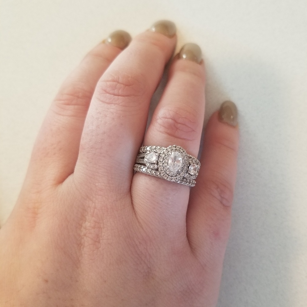 3 PC Wedding Set - Picture 3 of 5